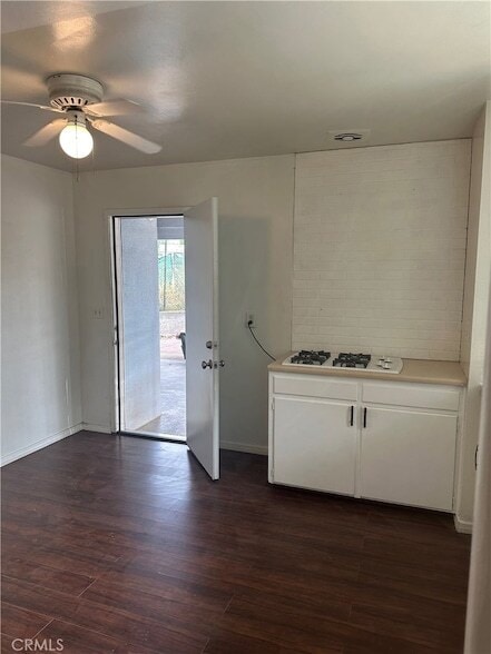 Photo - 501 University Pl