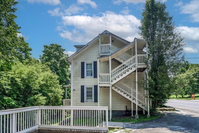 Photo - 34 Poplar St Unit B