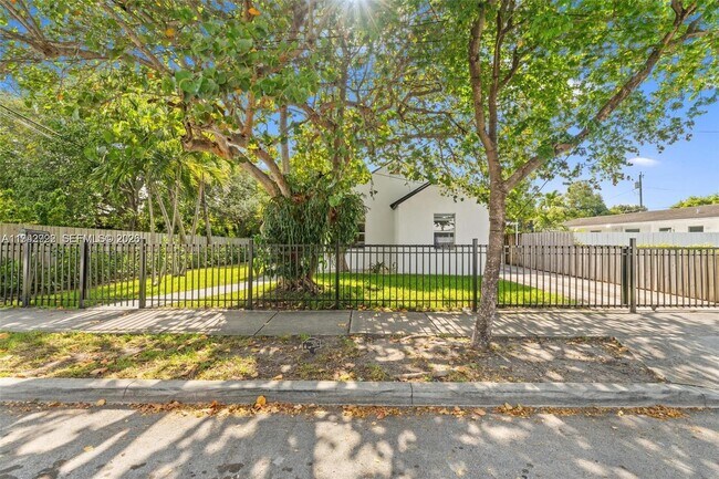 Photo - 4430 NW 1st Ave