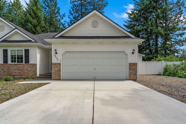 Photo - 8290 N Uplands Dr