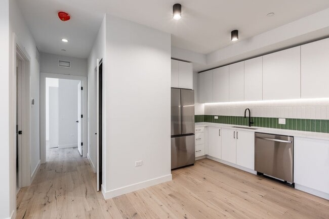 Photo - 1700 Oak Ave Unidad 305