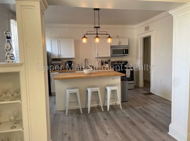 Photo - 7429 Hampson St Unit 7427 2nd Floor