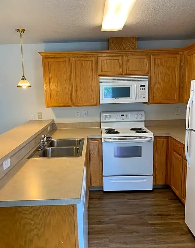 Photo - 1131 2nd St NW