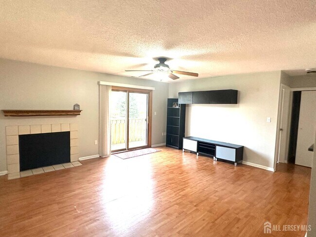 Photo - 4901 Ravens Crest Dr