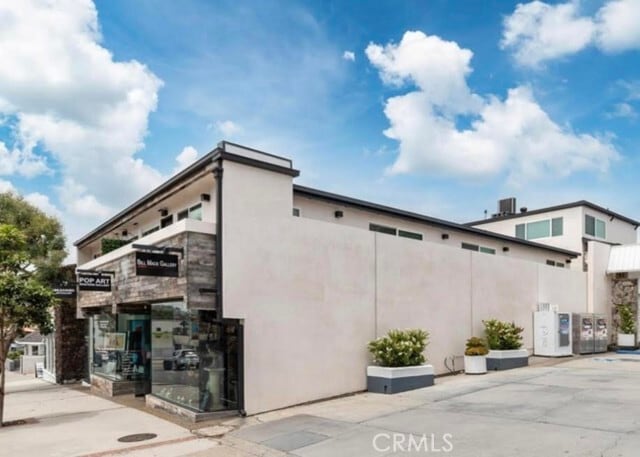 577 Ramona Ave Unit A