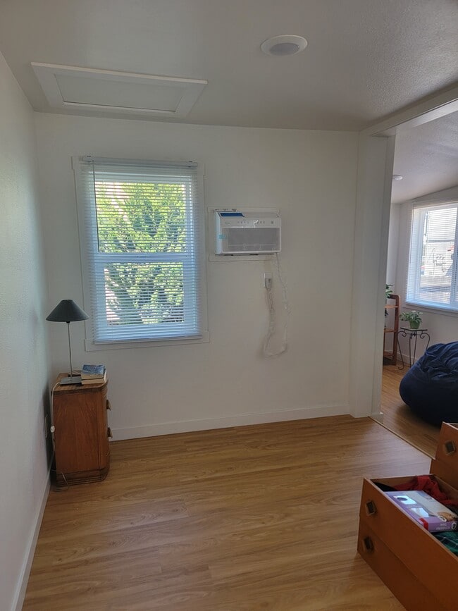 Photo - 923 Las Juntas St Unit 1