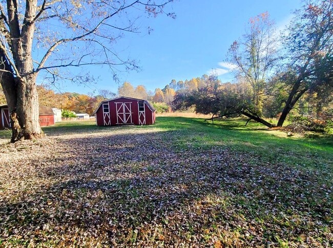 Photo - 571 Meadow View Rd