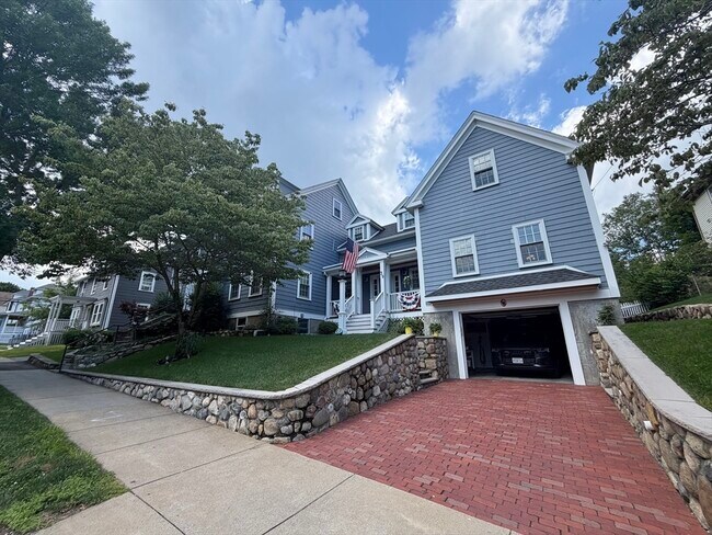 Building Photo - 39 Highland Ave Unit R