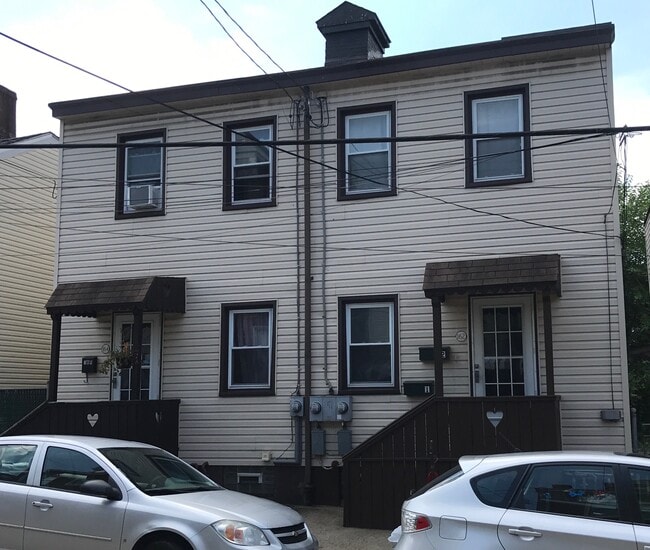 Building Photo - 162 42nd St Unit 2 Rental