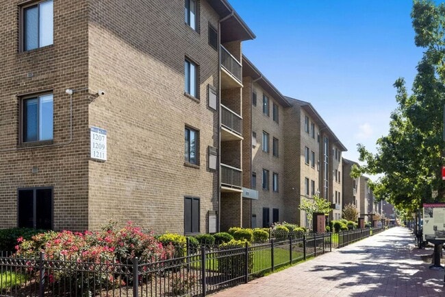 Washington Apartments