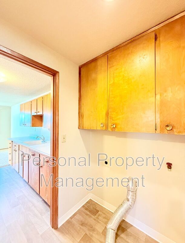 Photo - 702 Garrison Terrace