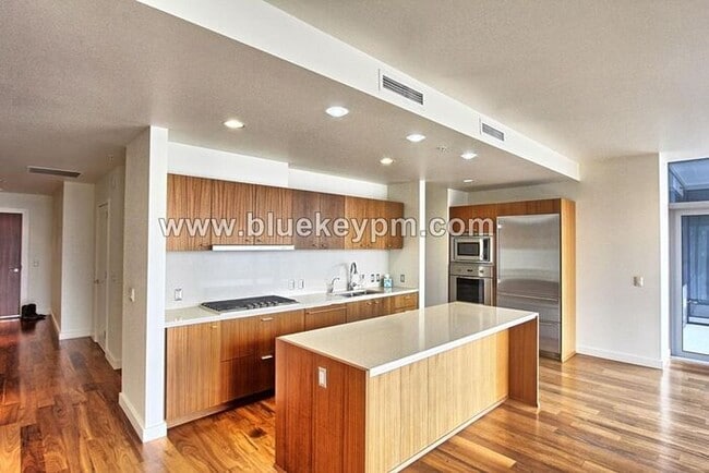 Photo - 2 Bed, 2 Bath Condo with Den at Atwater Place in Portland