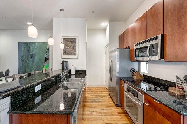 Photo - 1525 Birdsall St Unit B