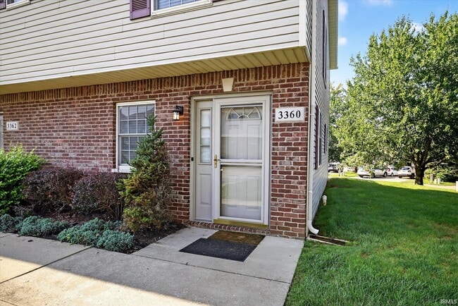 Building Photo - 3360 S Oaklawn Cir Rental