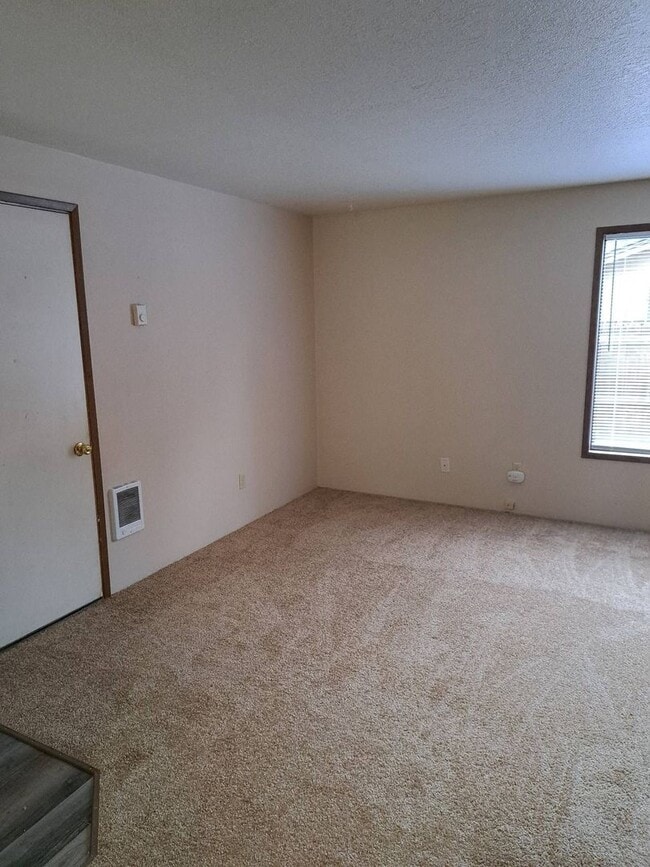 Photo - 1826 NE Wichita Way Unidad 1828