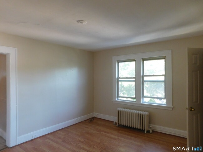 Photo - 227-231-231 Edna Ave Unit 3
