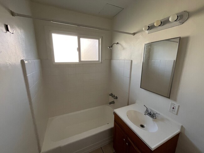 Photo - Victory Plaza Apartments