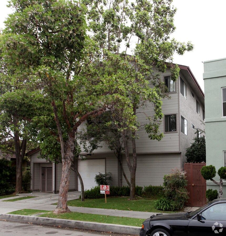 Photo - 347 Cherry Ave