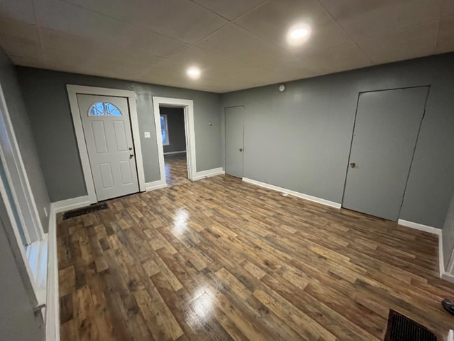 Photo - 1200 Gomber Ave