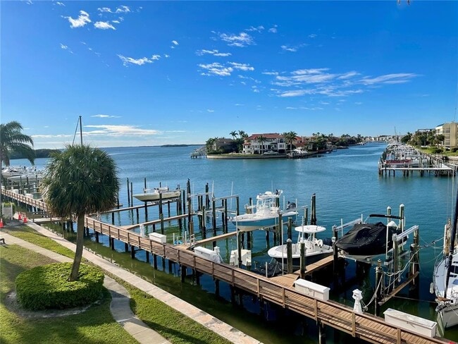 Photo - 126 1st St E Unit 210