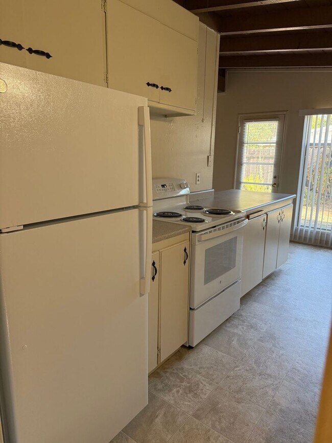 Photo - Charming Pet Friendly 3-Bedroom in Quiet Cul-de-sac-$750 OFF FIRST MONTH'S RENT!!!