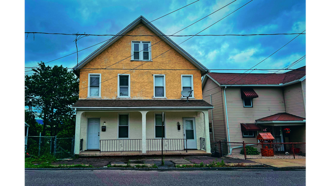 Building Photo - 808 Eynon St Unit #808 Rental