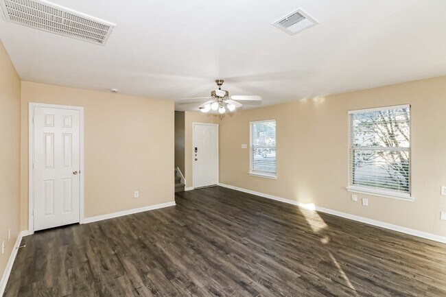 Photo - 4606 Canadian River Ct