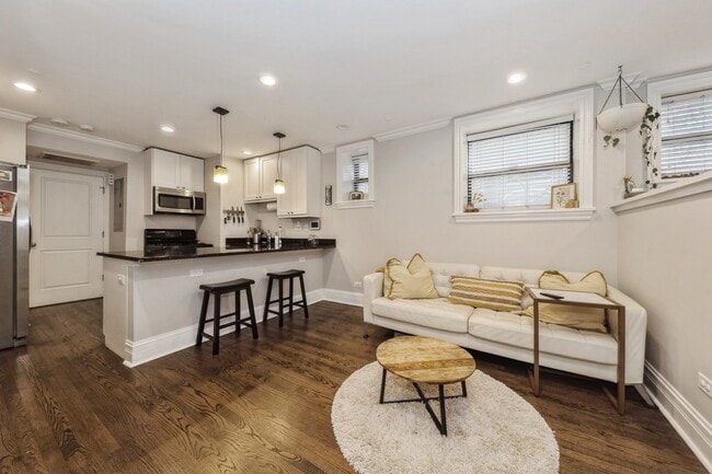 Photo - 924 W Schubert Ave Unidad G