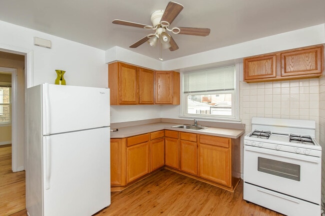Photo - 4231 W Nelson St Unit 2