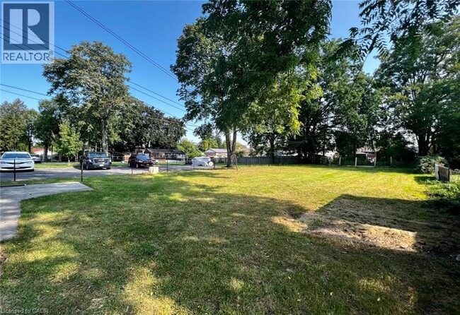 Photo - 330 Kiwanis Park Dr