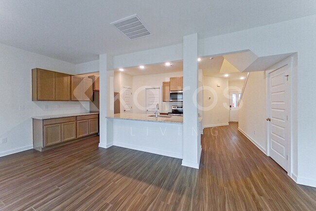Photo - 6104 Taramore Ln NW