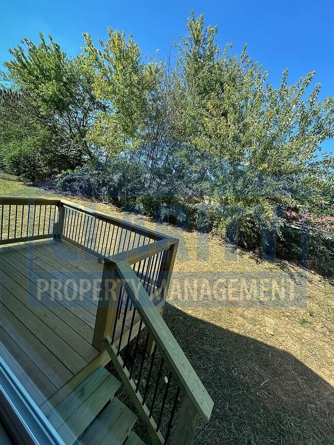 Photo - *Brand New* 3 bedroom home!