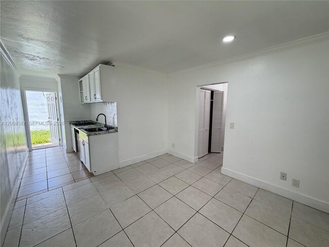 Photo - 4229 Bougainvilla Dr Unit 2
