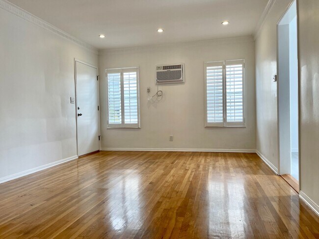 Photo - 3408 Pearl St