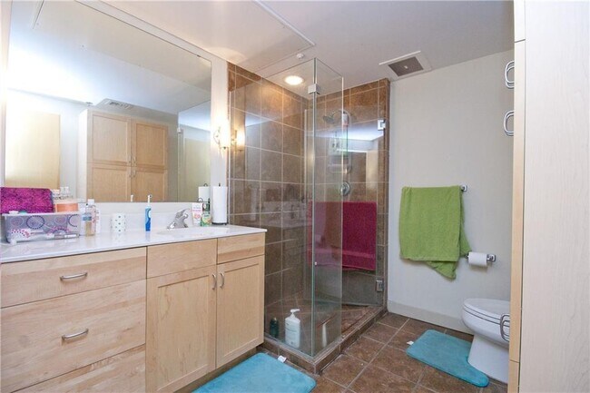 Photo - 711 W 26th St Condo Unit 700