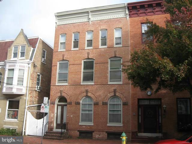 Building Photo - 17 E 2nd St Unit 3 Rental