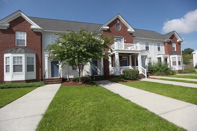 Photo - Broadcreek Renaissance