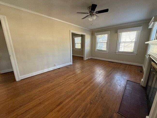 Photo - 1523 Anderson St NW