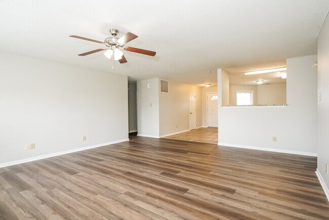 Photo - 10610 Crackling Dr