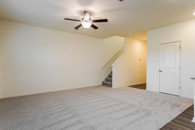 Photo - 745 Shepard Rock Dr