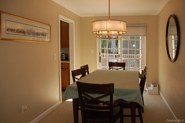 Photo - 18 Coralyn Ave