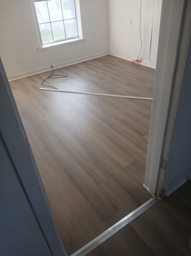 Photo - 1212 E Highland Ave