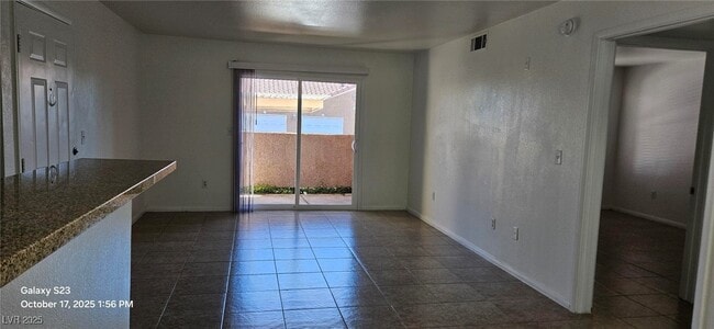 Photo - 1150 N Buffalo Dr Unit 1079