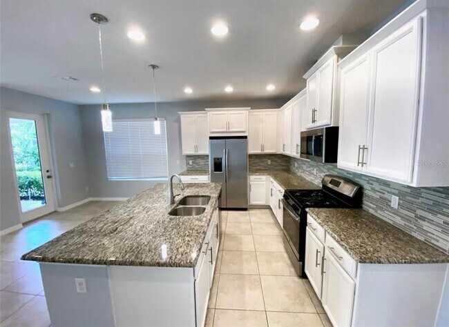 Photo - 15167 Newtonia St