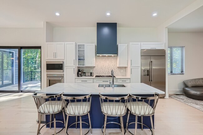 Photo - 5285 Mt Vernon Pkwy NW