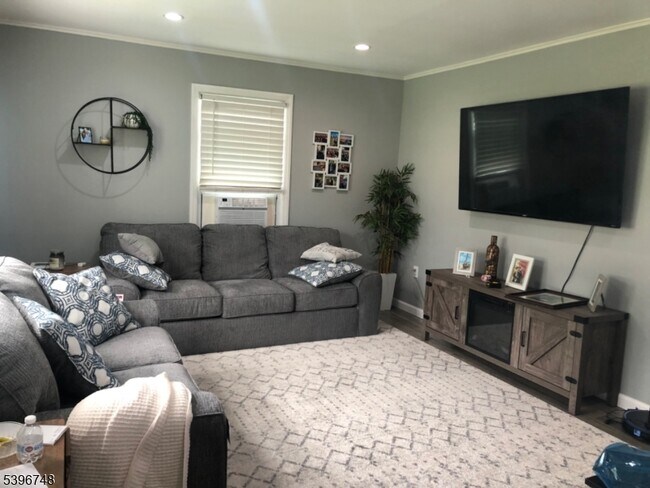 Photo - 16 Brookside Ave