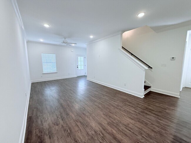 624 Cottage Grv Cir