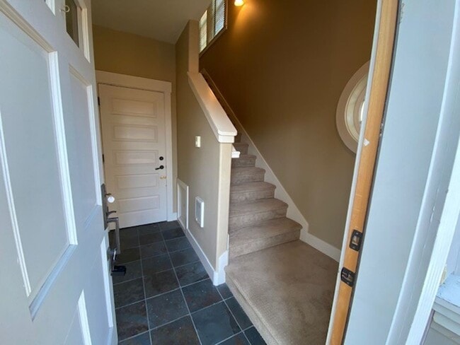 Photo - hi2209 Unit 2