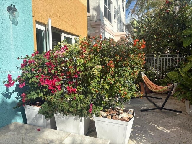 Building Photo - 1308 Drexel Ave Unit 112