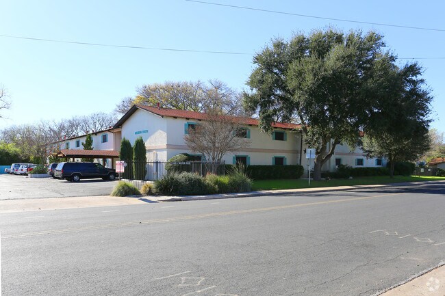 Mission South Apartments - Mission South Apartments